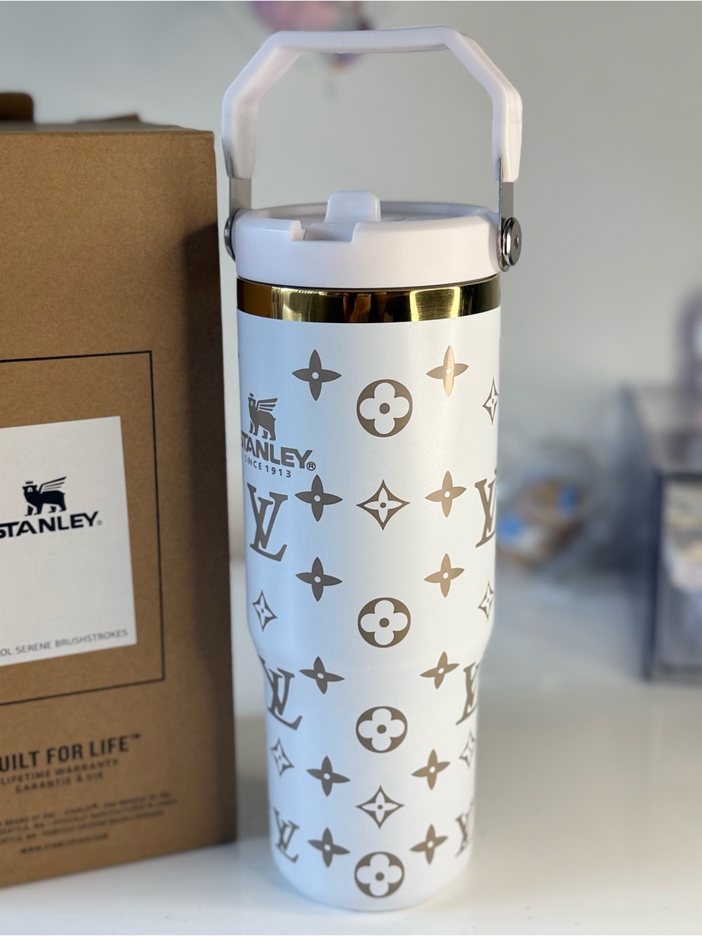 Stanley White & Gold Insulated  Tumbler 30oz New!